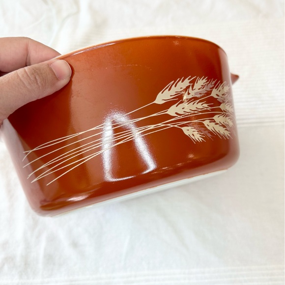 Vintage Pyrex Corning Autumn Harvest Wheat Casserole Dish 2.5L with Lid - Picture 9 of 16
